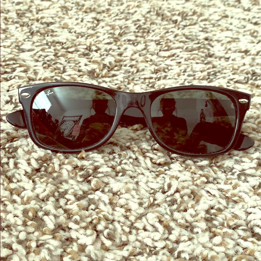 RAY-BAN SUNGLASSES